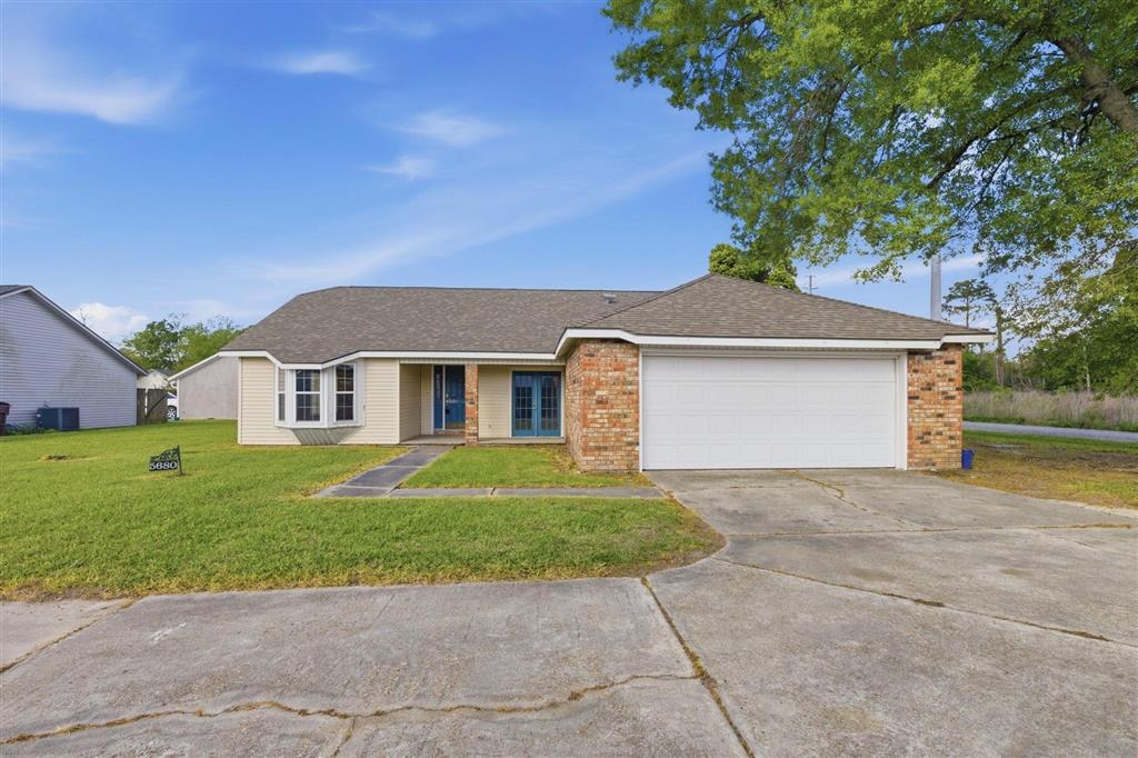 Photo 1 of 21 — 5680 Spanish Mission Court, Lake Charles, LA 70605