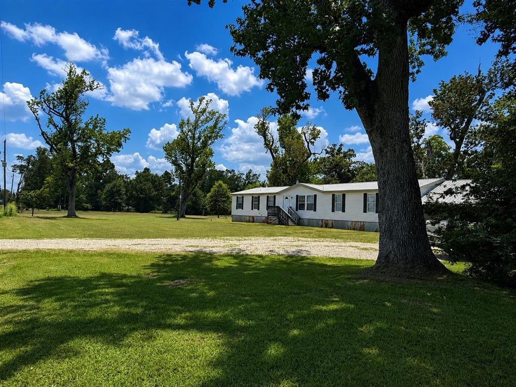 Photo 1 of 13 — 1426 Parish Barn Road, Iowa, LA 70647