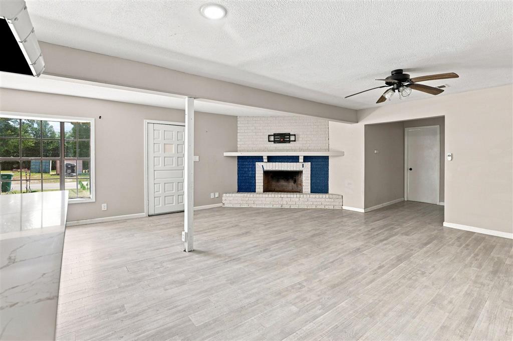 2401 Greenlawn Street - Photo 4