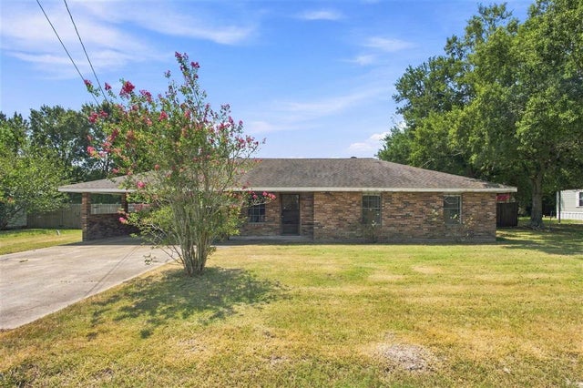 402 Broussard Lane