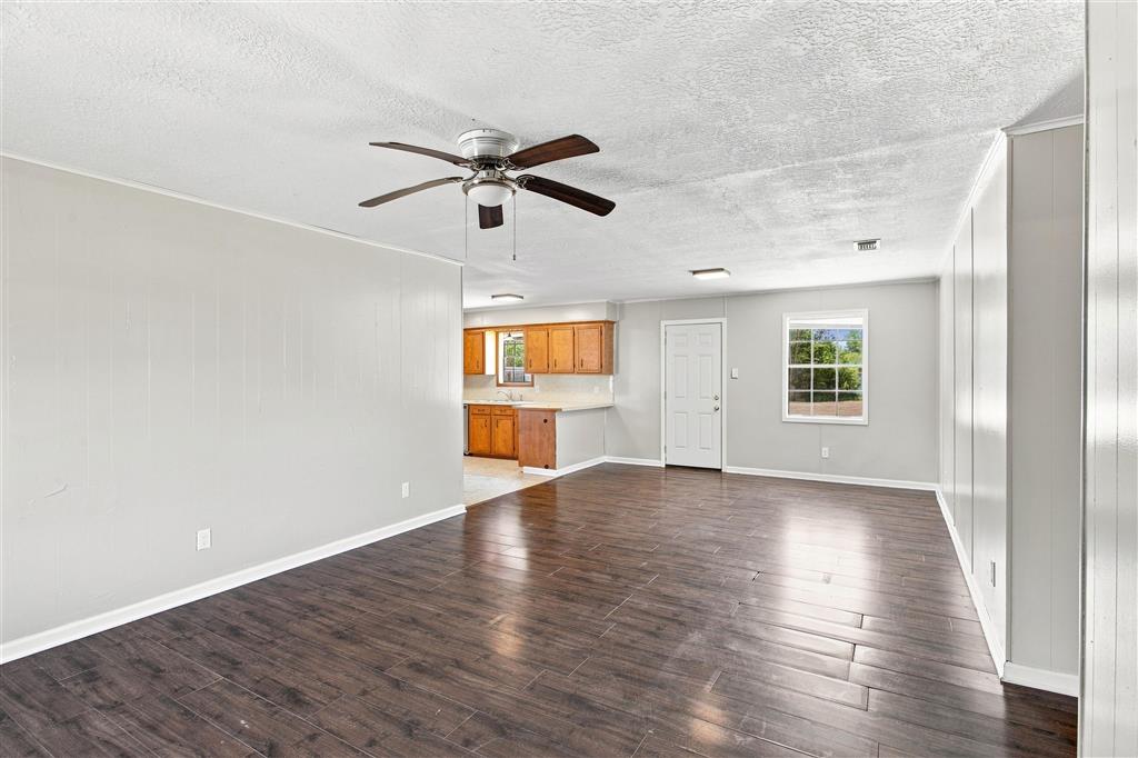 402 Broussard Lane - Photo 4
