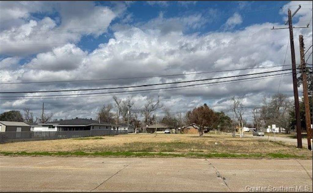 Photo 1 of 4 — 2337 Moeling Street, Lake Charles, LA 70601