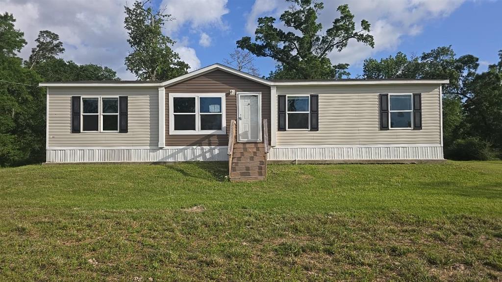 Photo 1 of 10 — 405 Sunflower Lane, Lake Charles, LA 70611