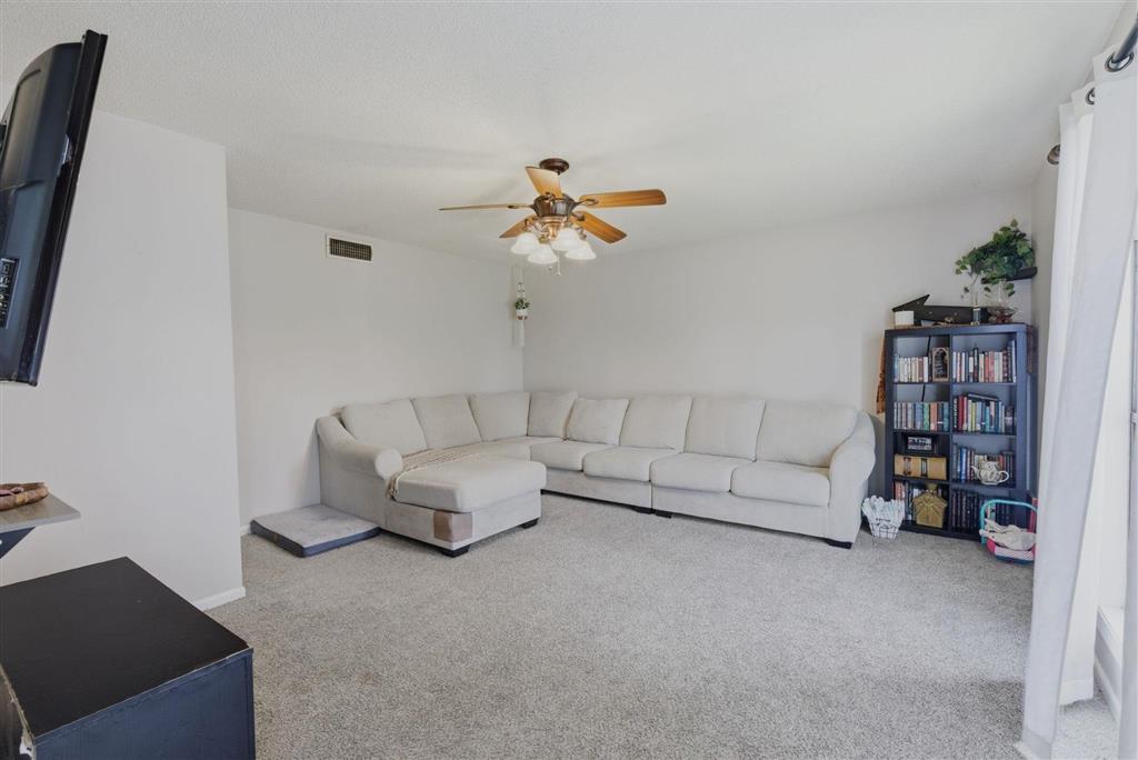 2107 Division Road - Photo 3