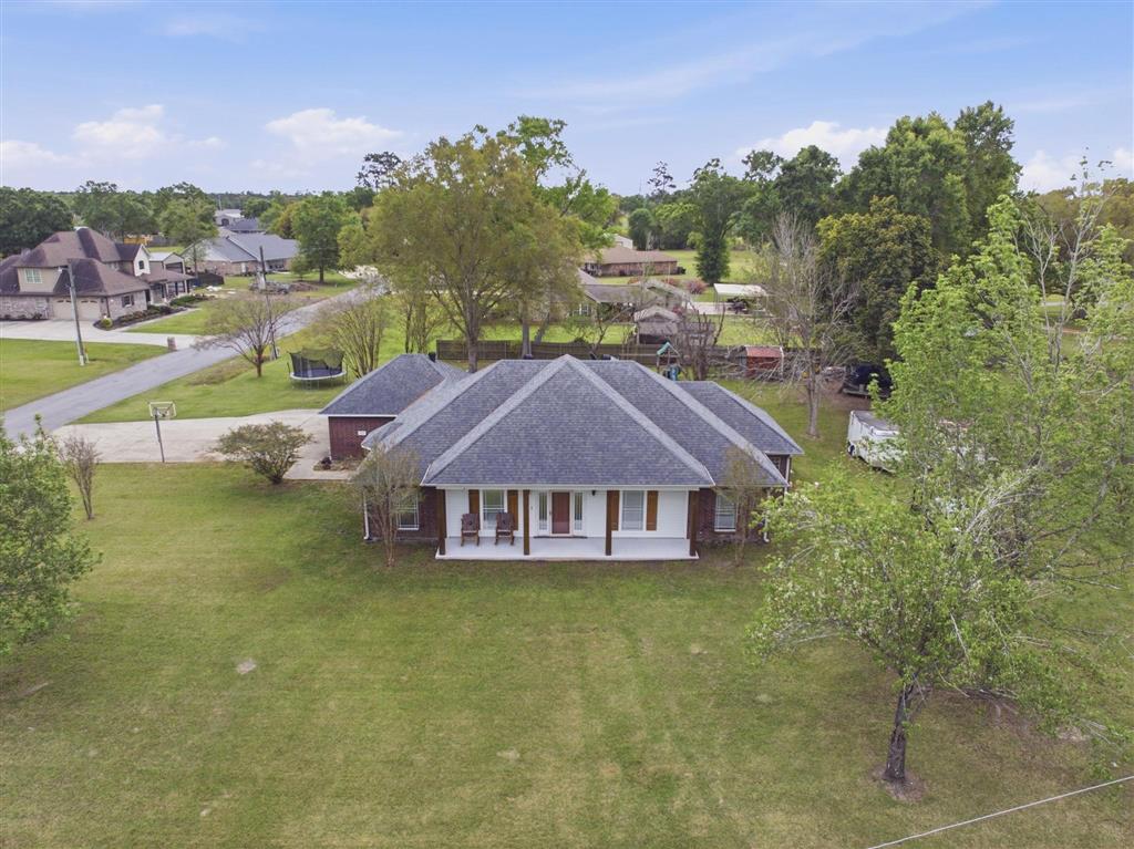 Photo 1 of 19 — 1415 Dorothy Jane Drive, Sulphur, LA 70665