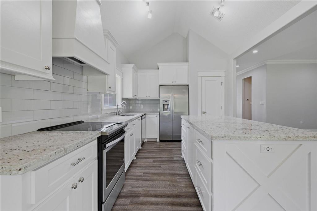132 Ridgeway Drive - Photo 4