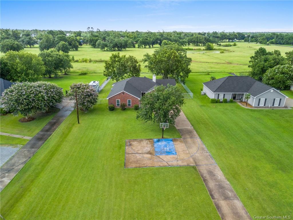 2231 W Dave Dugas Road W - Photo 2