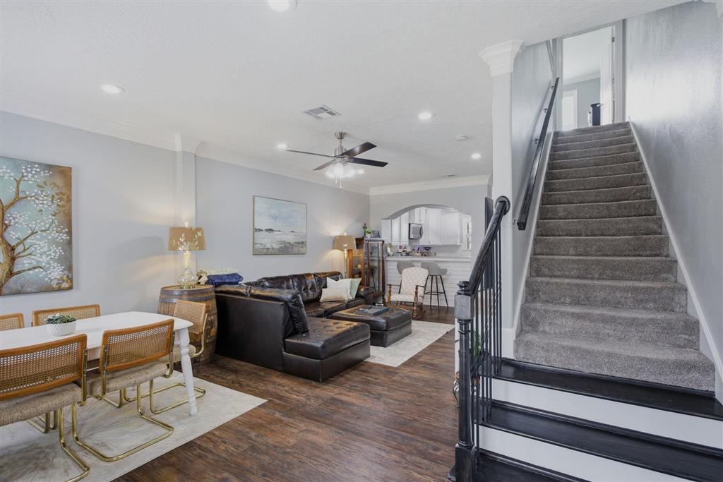 4400 Brown Street V - Photo 2