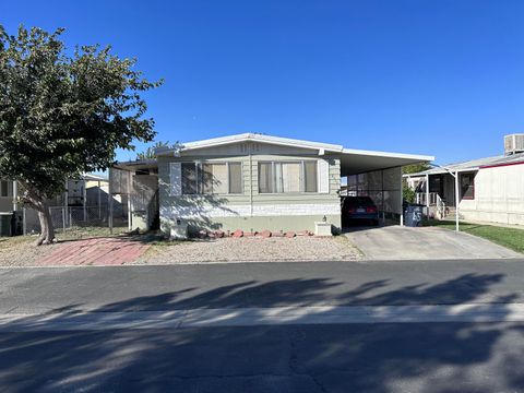 Mobile Home in Rosamond CA 2111 Sonja Drive.jpg