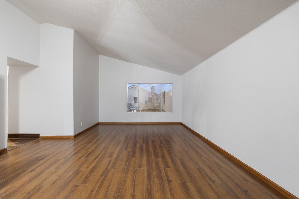listing image 30
