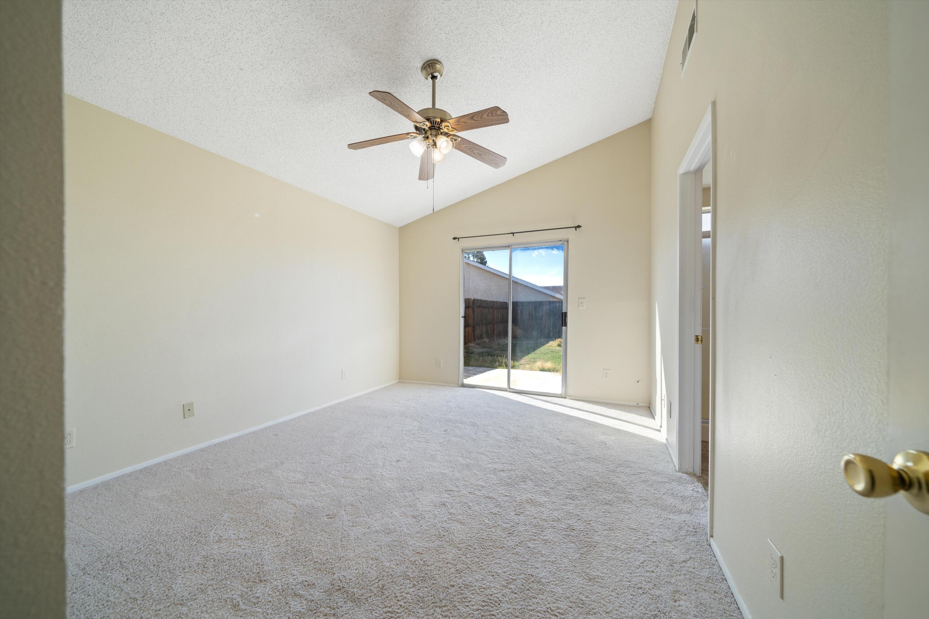 Rosamond, California 93560, United States, 2 Bedrooms Bedrooms, ,2 BathroomsBathrooms,Residential,Active,90631