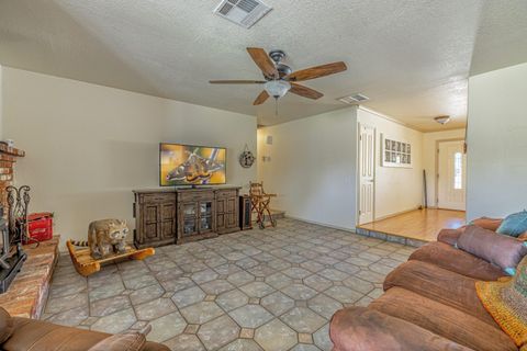 A home in Palmdale