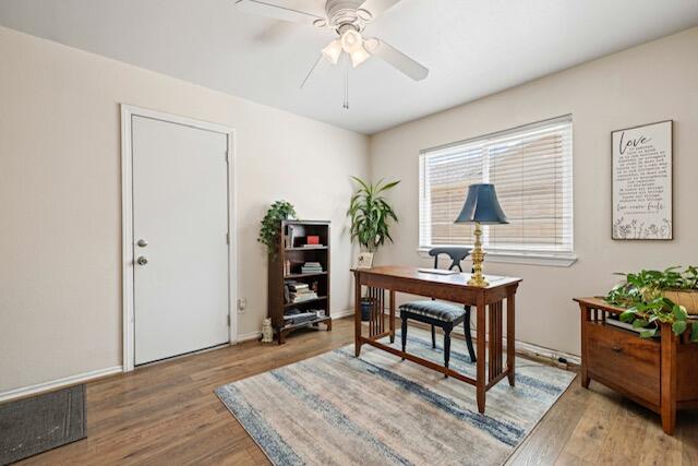 Lancaster, California 93536, United States, 3 Bedrooms Bedrooms, ,2 BathroomsBathrooms,Residential,Pending,125637