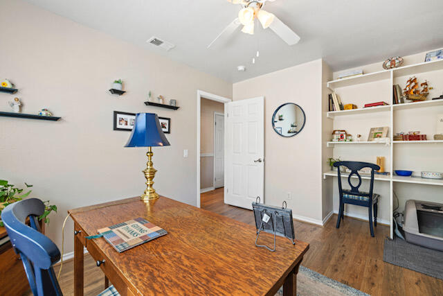 Lancaster, California 93536, United States, 3 Bedrooms Bedrooms, ,2 BathroomsBathrooms,Residential,Pending,125637