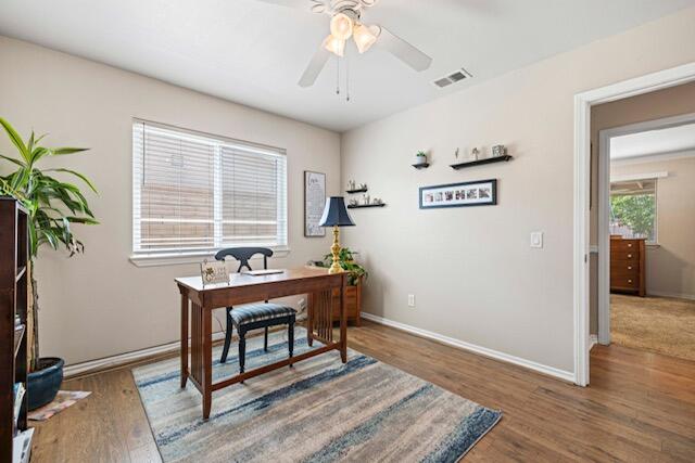 Lancaster, California 93536, United States, 3 Bedrooms Bedrooms, ,2 BathroomsBathrooms,Residential,Pending,125637