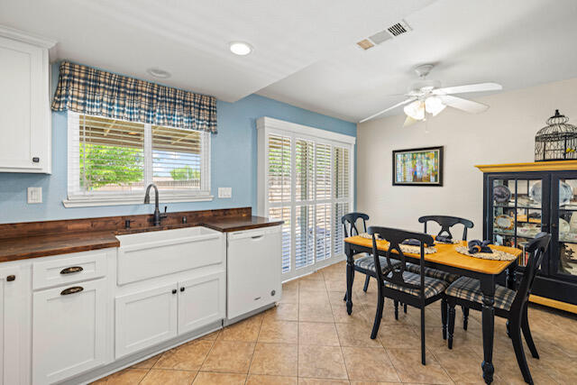 Lancaster, California 93536, United States, 3 Bedrooms Bedrooms, ,2 BathroomsBathrooms,Residential,Pending,125637