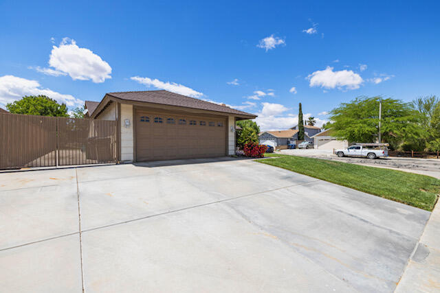 Lancaster, California 93536, United States, 3 Bedrooms Bedrooms, ,2 BathroomsBathrooms,Residential,Pending,125637