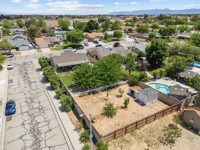 Lancaster, California 93536, United States, 3 Bedrooms Bedrooms, ,2 BathroomsBathrooms,Residential,Pending,125637