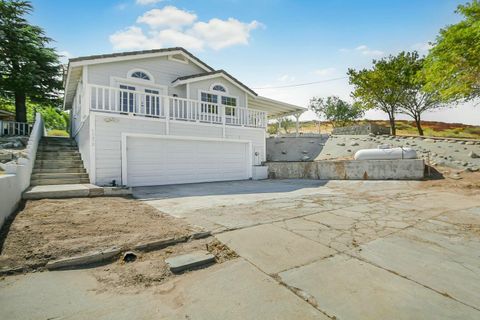 A home in Lake Hughes