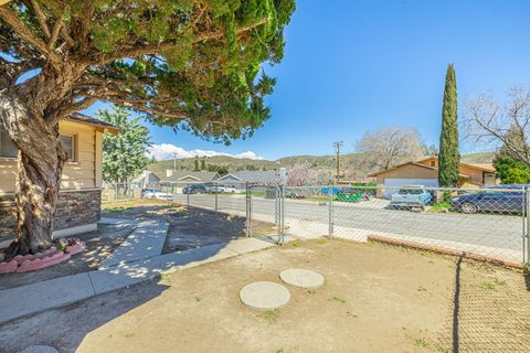 A home in Lake Hughes