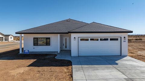 A home in California City