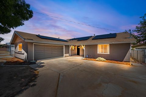 A home in Quartz Hill