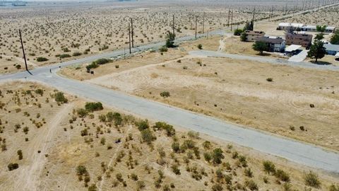  in Mojave CA 0 Gregory Drive.jpg