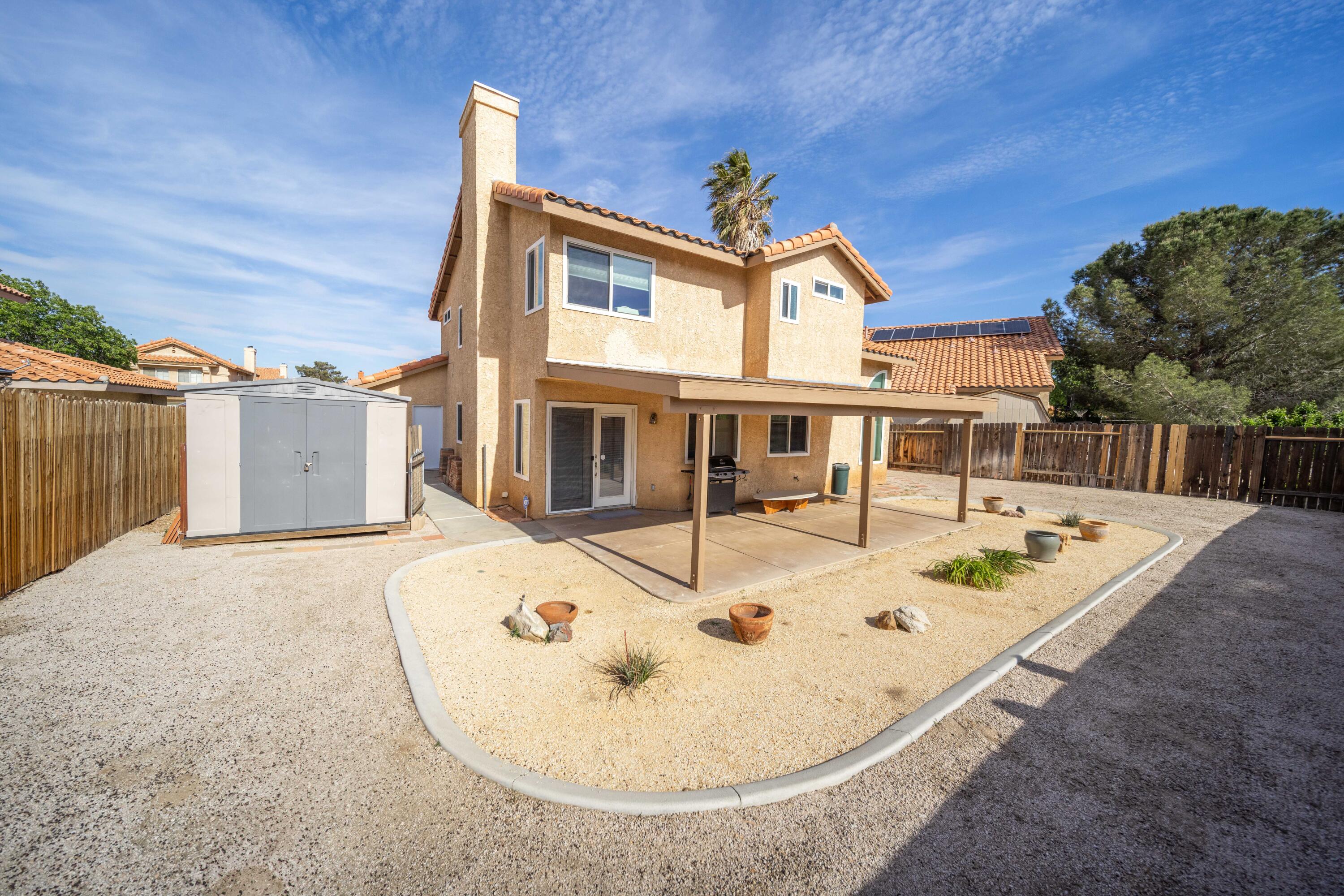 Lancaster, California 93535, United States, 4 Bedrooms Bedrooms, ,3 BathroomsBathrooms,Residential,Pending,120093