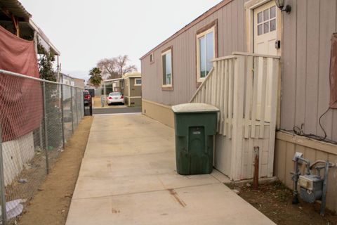 A home in Rosamond