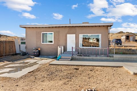 A home in Rosamond