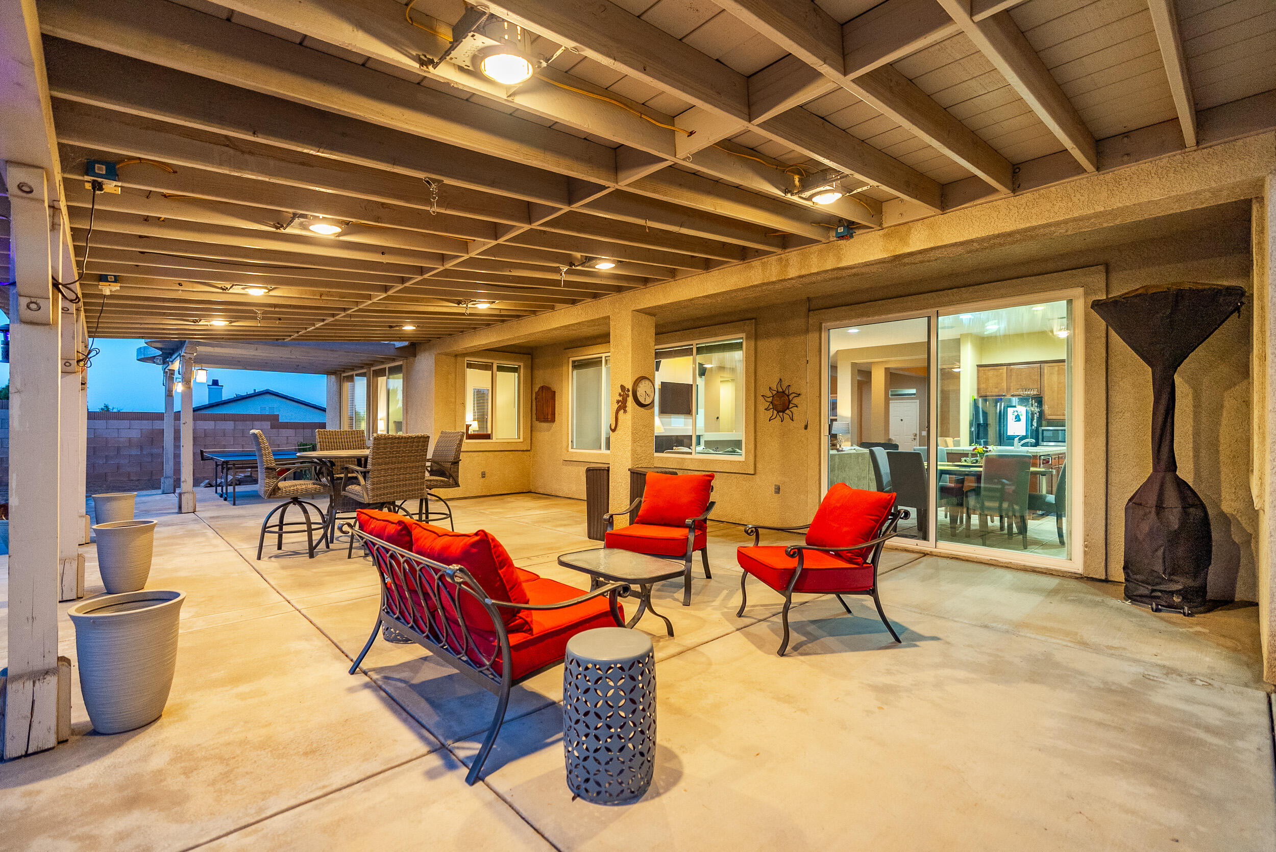 Palmdale, California 93551, United States, 5 Bedrooms Bedrooms, ,3 BathroomsBathrooms,Residential,Pending,39127