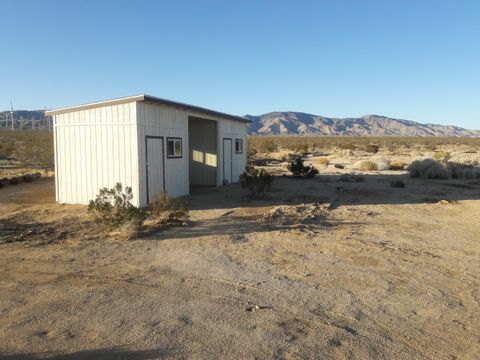 A home in Mojave