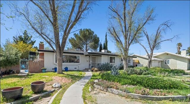 Lancaster, California 93534, United States, 3 Bedrooms Bedrooms, ,2 BathroomsBathrooms,Residential,Active,99221