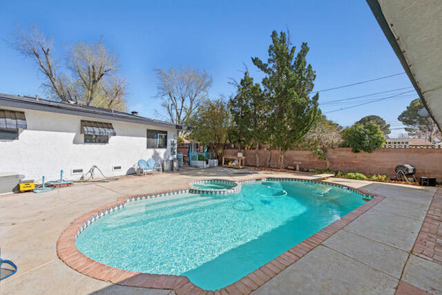 Lancaster, California 93534, United States, 3 Bedrooms Bedrooms, ,2 BathroomsBathrooms,Residential,Active,99221