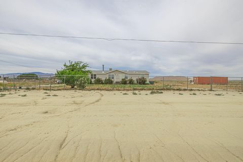 A home in Rosamond