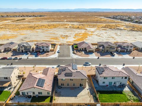 A home in Rosamond