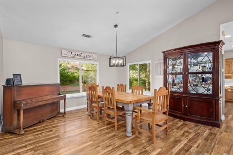 A home in Leona Valley