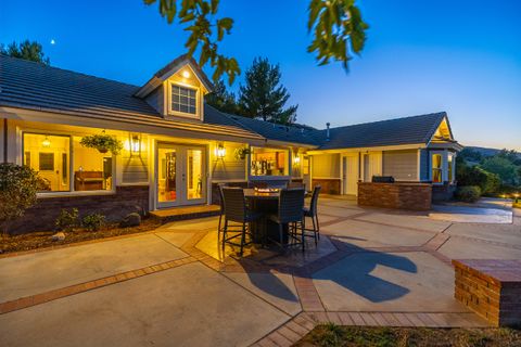 A home in Leona Valley