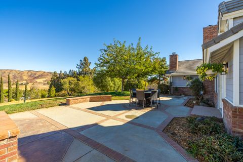 A home in Leona Valley