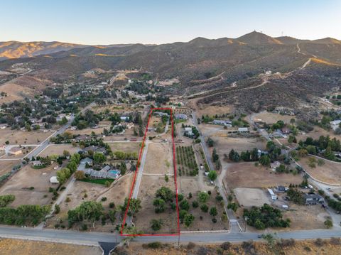 A home in Leona Valley