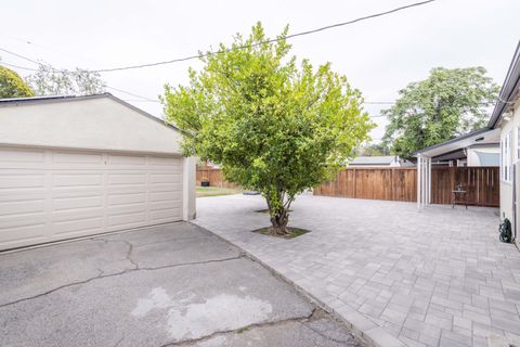 A home in North Hollywood