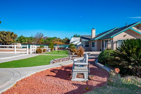 A home in Agua Dulce