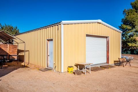 A home in Agua Dulce