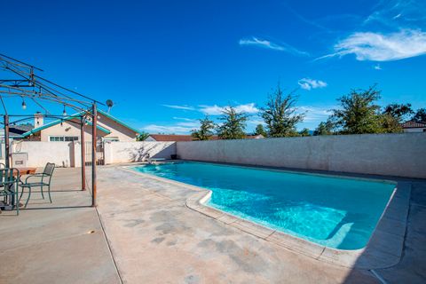 A home in Agua Dulce