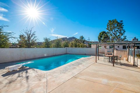 A home in Agua Dulce