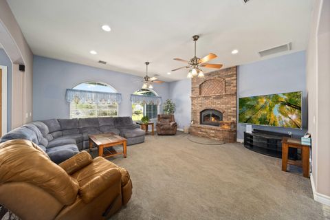 A home in Rosamond