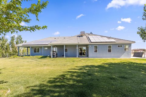 A home in Rosamond