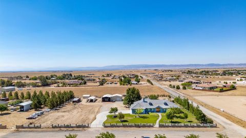 A home in Rosamond