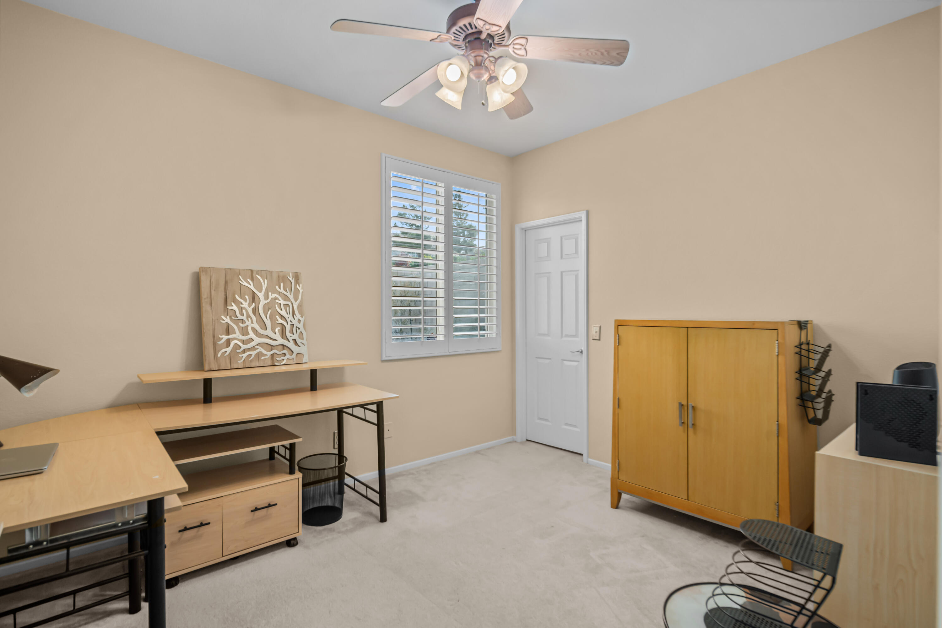 Palmdale, California 93551, United States, 4 Bedrooms Bedrooms, ,2 BathroomsBathrooms,Residential,Active,26512