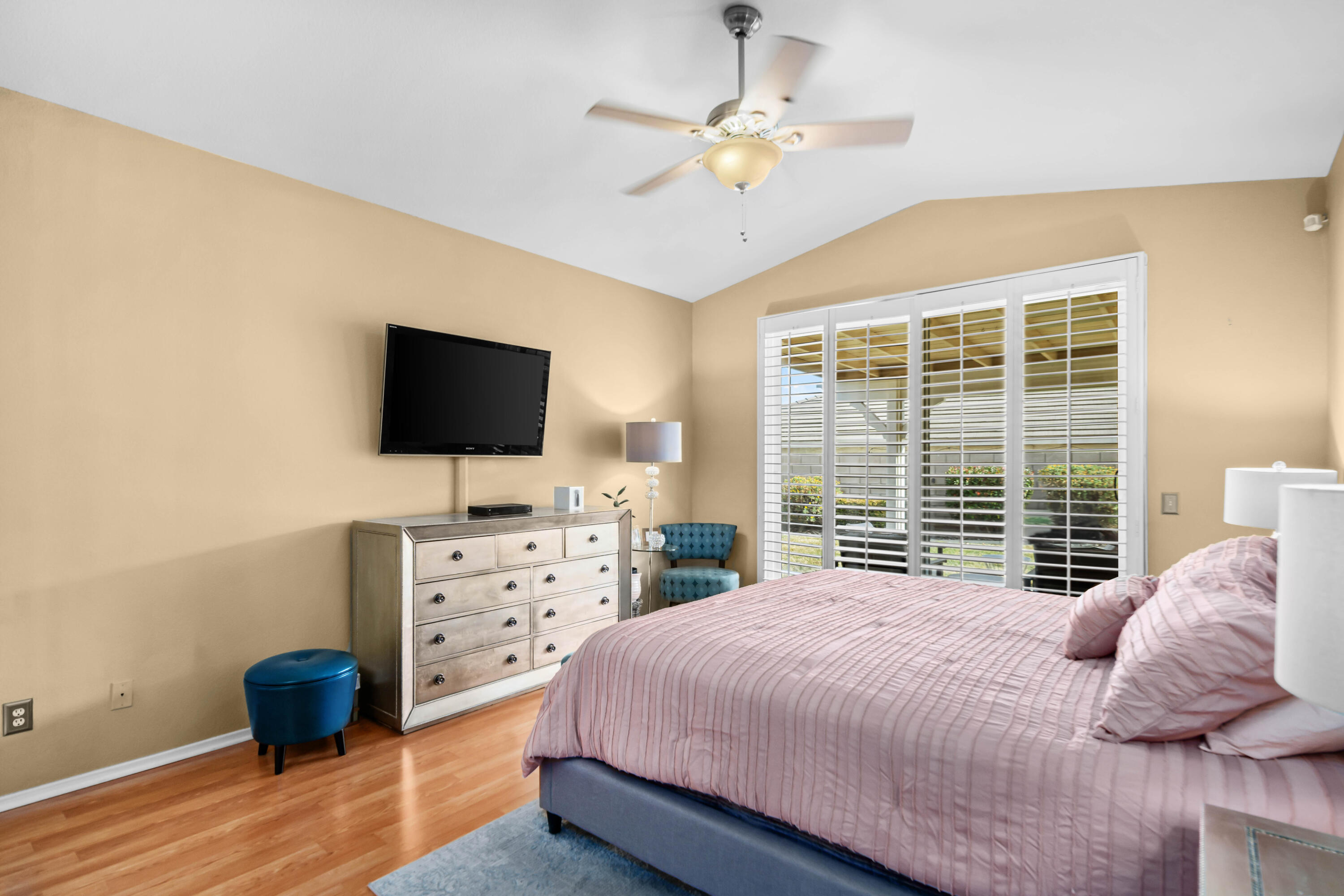 Palmdale, California 93551, United States, 4 Bedrooms Bedrooms, ,2 BathroomsBathrooms,Residential,Active,26512